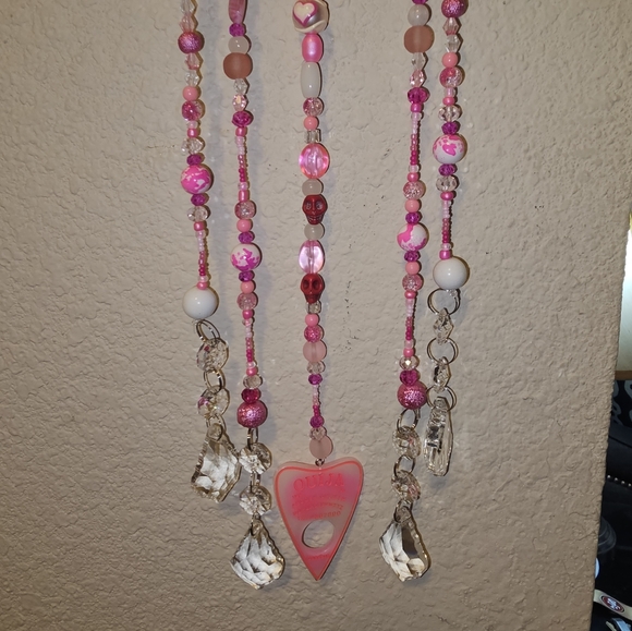 Ouija Planchette Horseshoe crystal and gkass beaded suncatcher. Pinks! - Picture 5 of 16